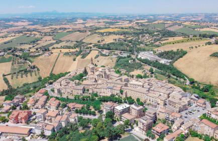 Relax & Views in Le Marche by Host Hero - Foto 26