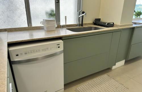 Modern, spacious with beach view! - Foto 44