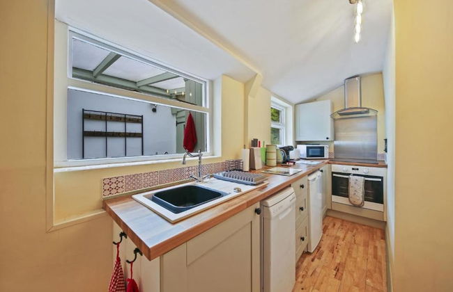 Host Stay Elsie s Escape - Photo 6