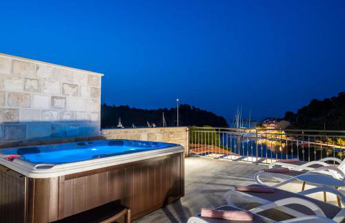 Corallium Lux - Photo 26