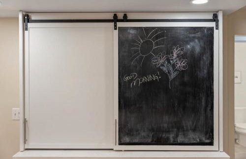 Versailles House Work From Home Fenced in Yard - Foto 21