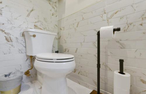 The Garden House Hot Tub Pool and Lush Garden Oasis - Foto 24