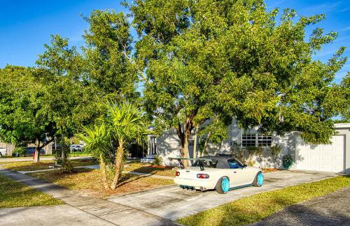 Las Olas Fort Lauderdale Getaway Pool, BBQ, Mini Golf & Game Room - Foto 13