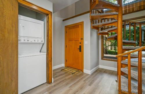 #1Condo Glacier Resort Pool Golf HotTub Sauna Gym - Foto 18