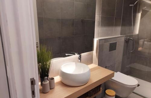 Charming Central Studio with AC - Foto 3