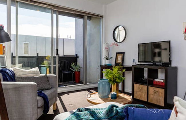 Mika, 2bdr Fitzroy pad With Secure Parking - Foto 12