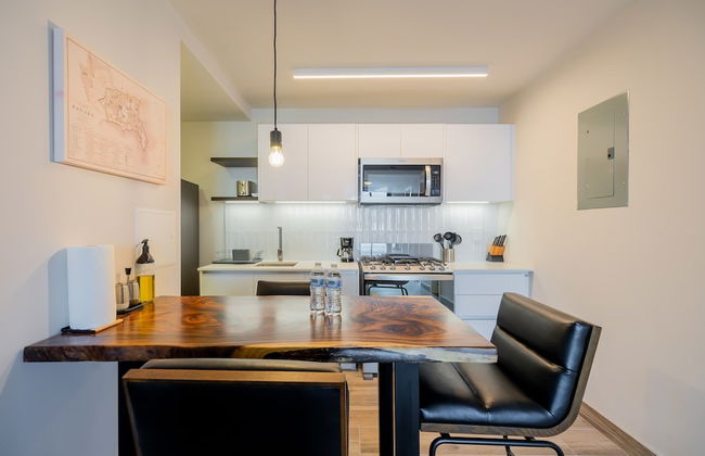 Spectacular 1BR With Balcony in Santa Ana - Photo 56