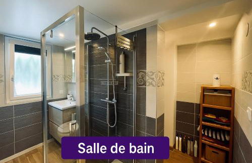 LE HAVRE D'ATHENA - Grand appart, jardin privé, abri vélos & accès rapide A61 - Foto 23