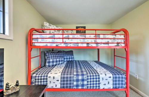 Poconos Cottage with Sauna about 10 Mi to Camelback! - Foto 26