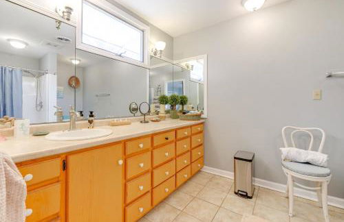 Surf City Spring Escape with Fire Pit - Foto 18