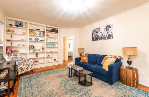 Bohemian Family Friendly 2BR Home-Near Biltmore - Foto 4