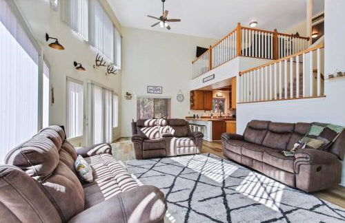 Cascade Cabin Mountain Getaway with Private Beach - Foto 7