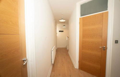 Spacious 4BR 4BA gated townhouse with balconies, Central JQ - Foto 39