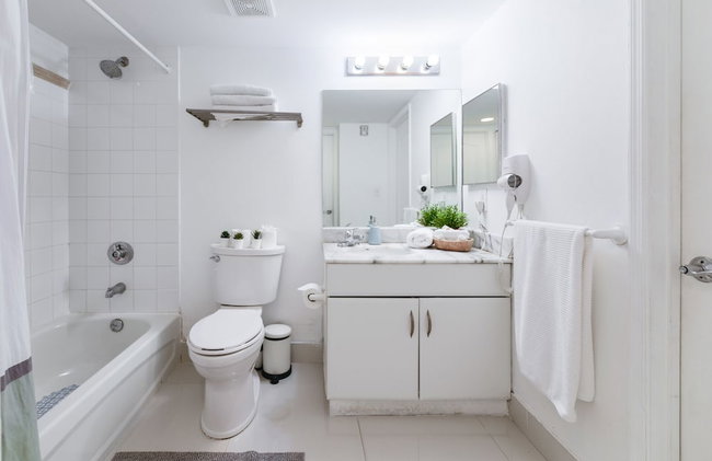 The Club- RE Rentals - Photo 12