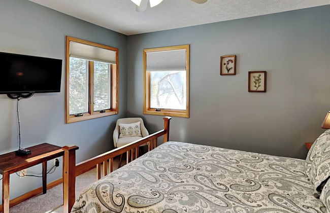 Lured by the Lake - Foto 24