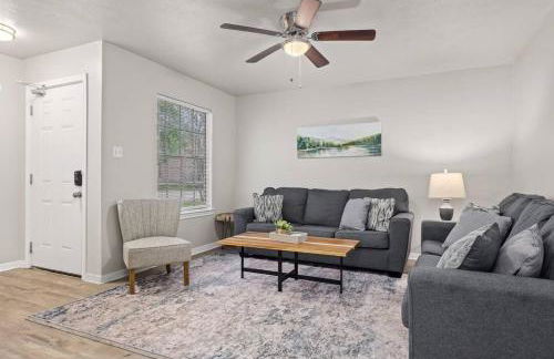 Cozy 2BR Comfort Near Texas A&M • EV-Friendly - Foto 6