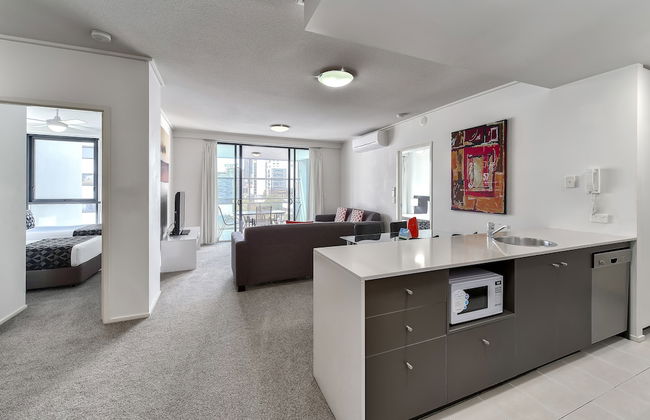 SKD SUITES - Photo 11