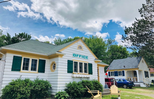 Green Gables Bungalow Court - Photo 3