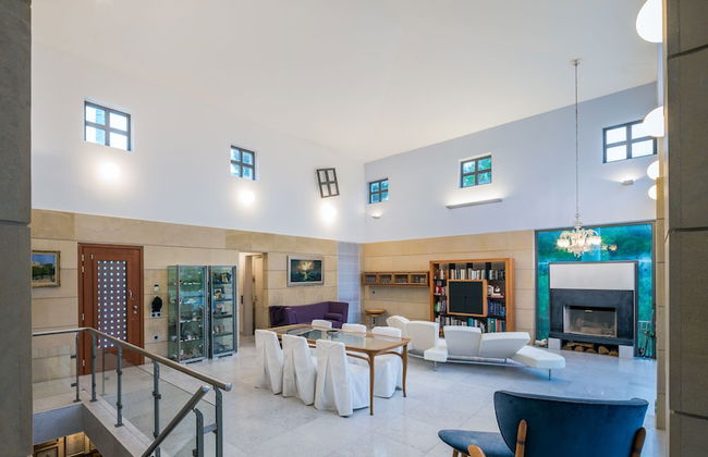 Minimal Blue Villa - Photo 30