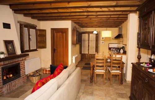 Cozy Cottage with Pool & Terrace - Foto 12