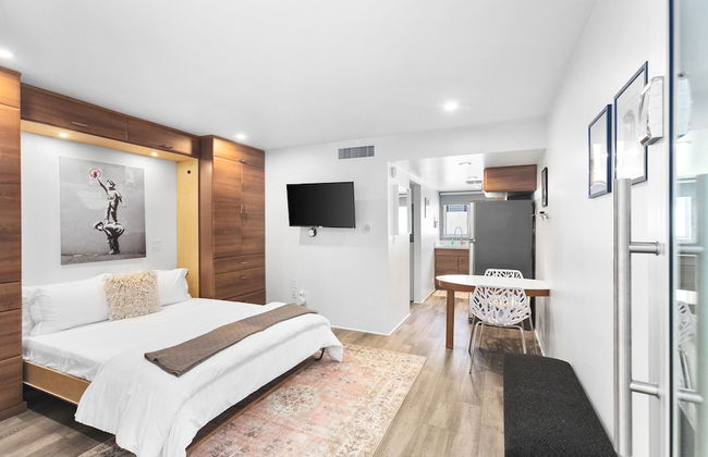 Modern Designer Studio with Pool - Foto 12