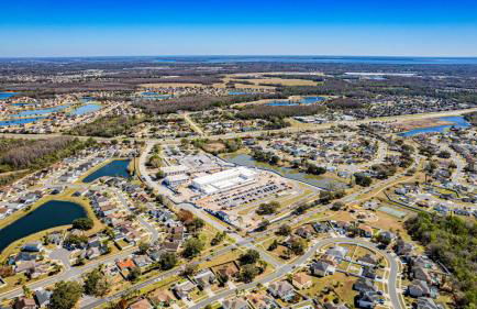 South Facing Private Pool with Lake View & Spa - Quiet Vacation Area - Family Friendly - Foto 48