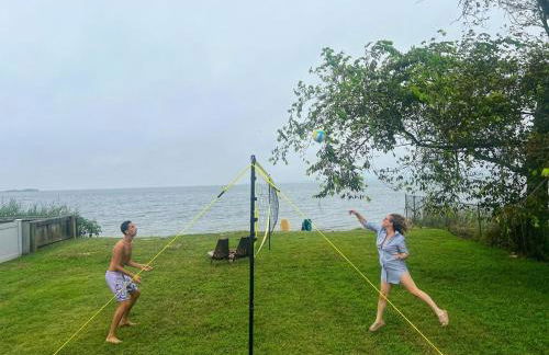 Waterfront Designer Retreat! Stunning Sunsets! Less than 5 minutes to the beach! - Foto 5