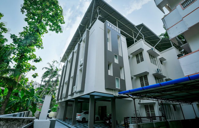 OYO 14271 Modern Studio Near Lulu Mall - Foto 25