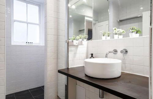 BnBNova - 2BR Near Liverpool Street Central London - Foto 25