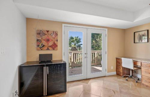 Executive Retreat - Renovated - Spacious - Views - Foto 37