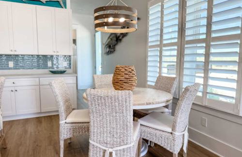 Serenity by the Sea St George Island Pool Home - Foto 7