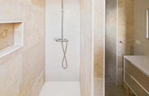 Gîte pour 12 avec terrasse et piscine partagée - Foto 19