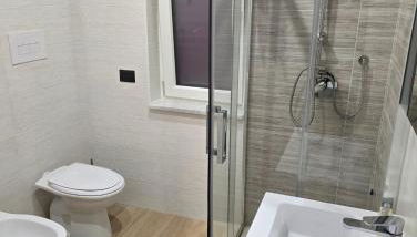 Sole a Catinelle - Foto 4, Shower