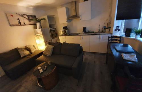 Femros Apartments, 15mins to city center. - Foto 48