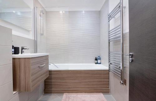 Spacious, 3 bedroom, 2 bathroom, Surbiton - Foto 5