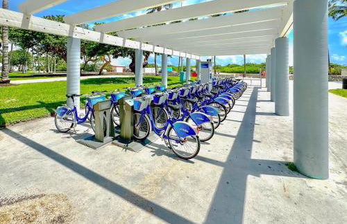 One block from beach South Beach Ocean Dr-King Bed - Foto 17