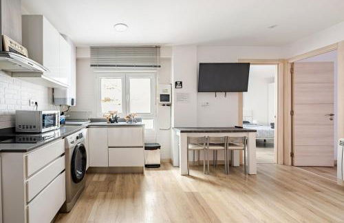 RECOMENDADO Wifi 12 min ayto 4 habs dobles PARKING - Foto 4