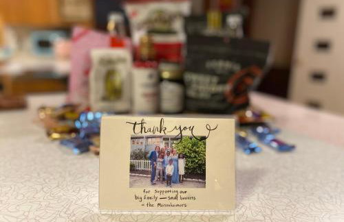 All the Waters Retro Home on Lake Michigan- Your Own PRIVATE BEACH - Foto 69