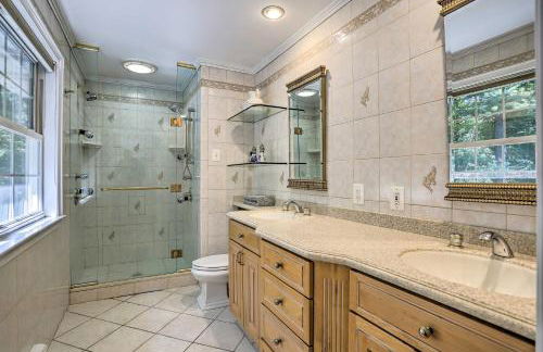 Charming Saylorsburg Retreat with Game Room and Patio! - Foto 19