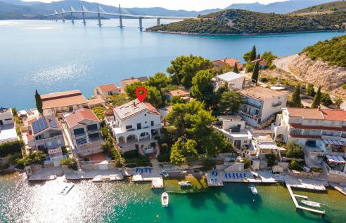 Beautiful Apartment In Klek With Wifi - Photo 11