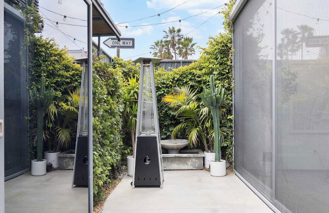 Venice View by Avantstay Walk to Venice Beach Rooftop, Ice Bath, Luxe Design - Photo 32