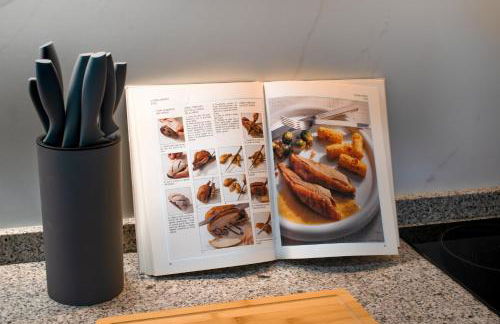 The Jade Flower - Photo 8