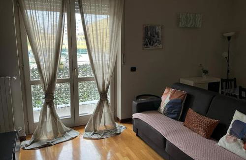 Jane's Home - [Netflix, Wi-Fi] - Foto 4