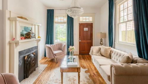 Elegant Renovated House With Relaxing Courtyard - Near FQ - Foto 3