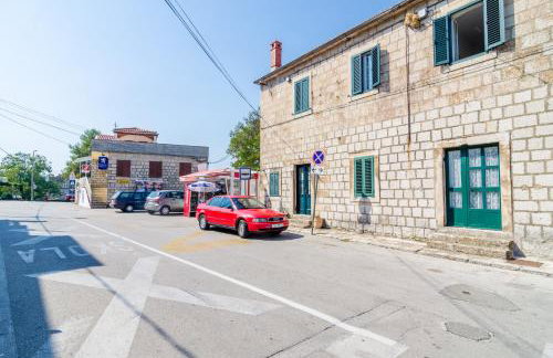 Stone House DiMaTo - Photo 29