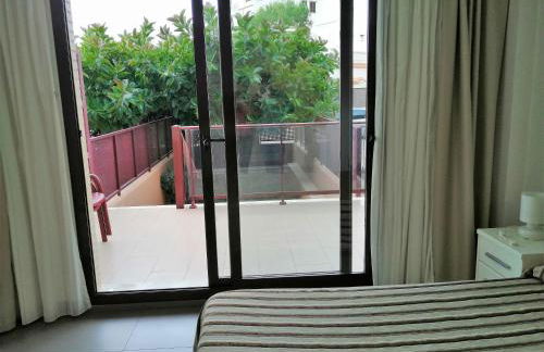 Aparthotel El Faro - Photo 7