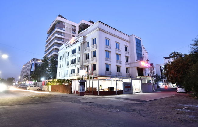 Click White House Residency Vadodara - Foto 33