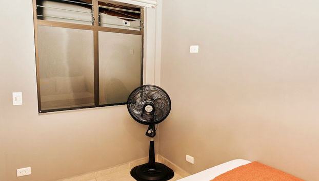 APARTAMENTO EN LAURELES ZONA ROSA - Foto 3, Habitación