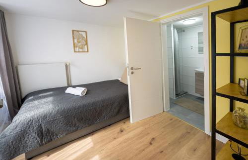 ImmoStay G#1 Ferienhaus - Parken & WiFi, 2 Balkone und 2 Bäder,4K - Foto 41