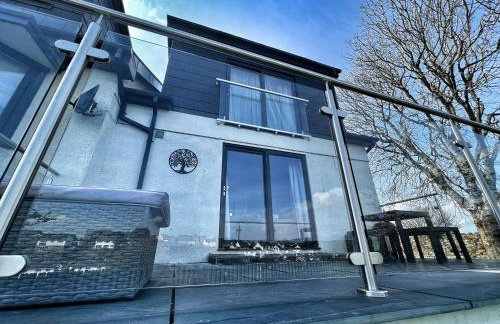 Orchard Lodge-Coastal Retreat, newly built hideaway with village views and private terrace - Foto 38